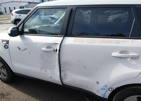 2014 Kia Soul z USA, uszkodzony, nr VIN KNDJN2A28E7018679